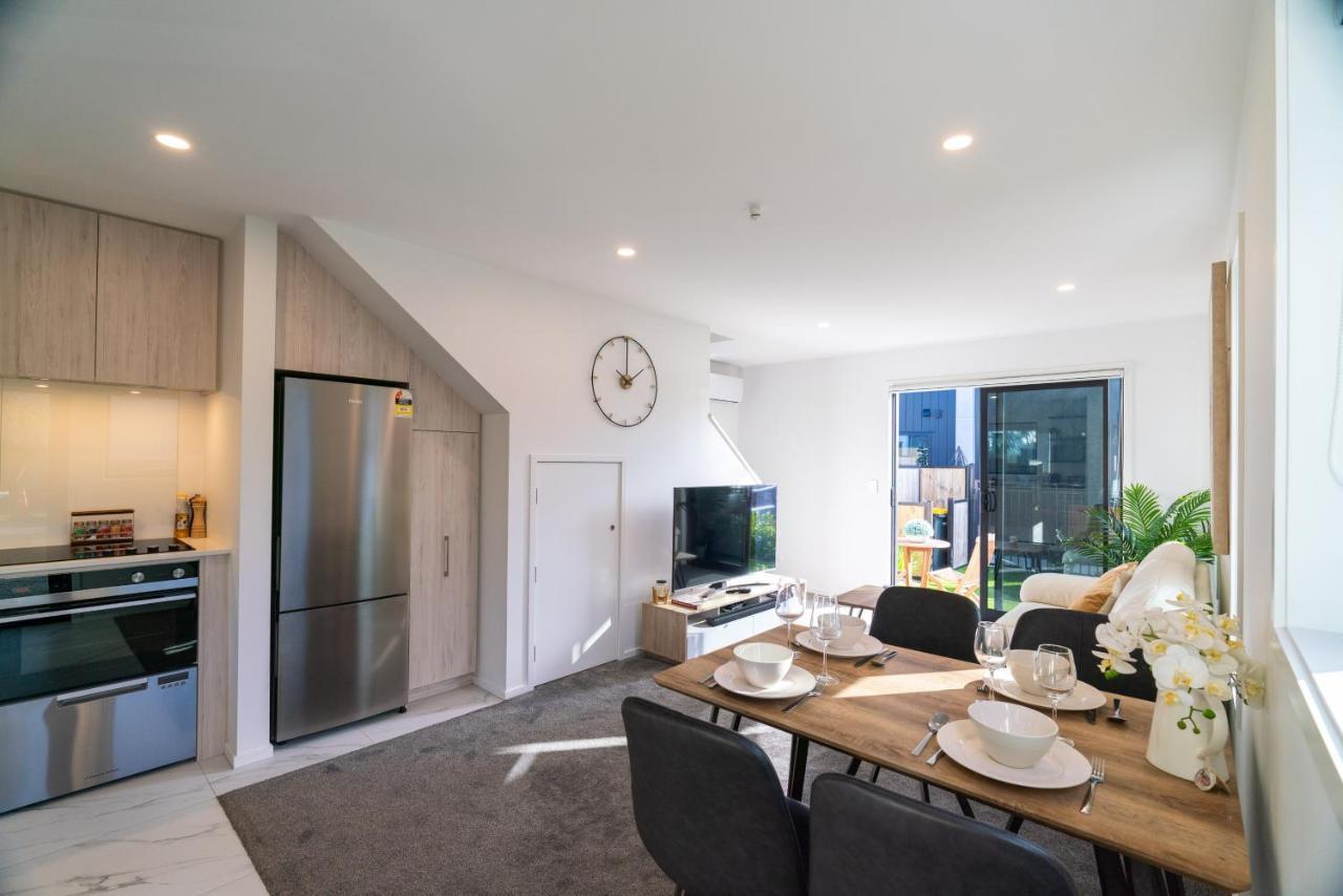 King Bed On Hagley Park Corner In The Cbd Apartment Крайстчърч Екстериор снимка